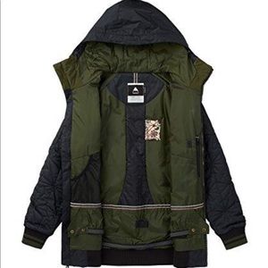 NWOT BURTON MOSSY MAZE SNOWBOARD JACKET